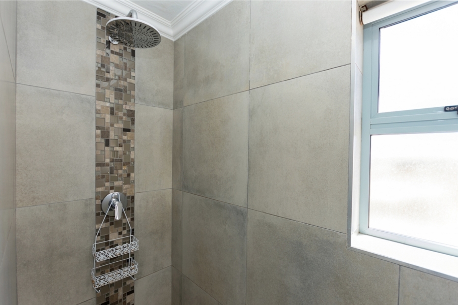 5 Bedroom Property for Sale in Paradise Beach Western Cape